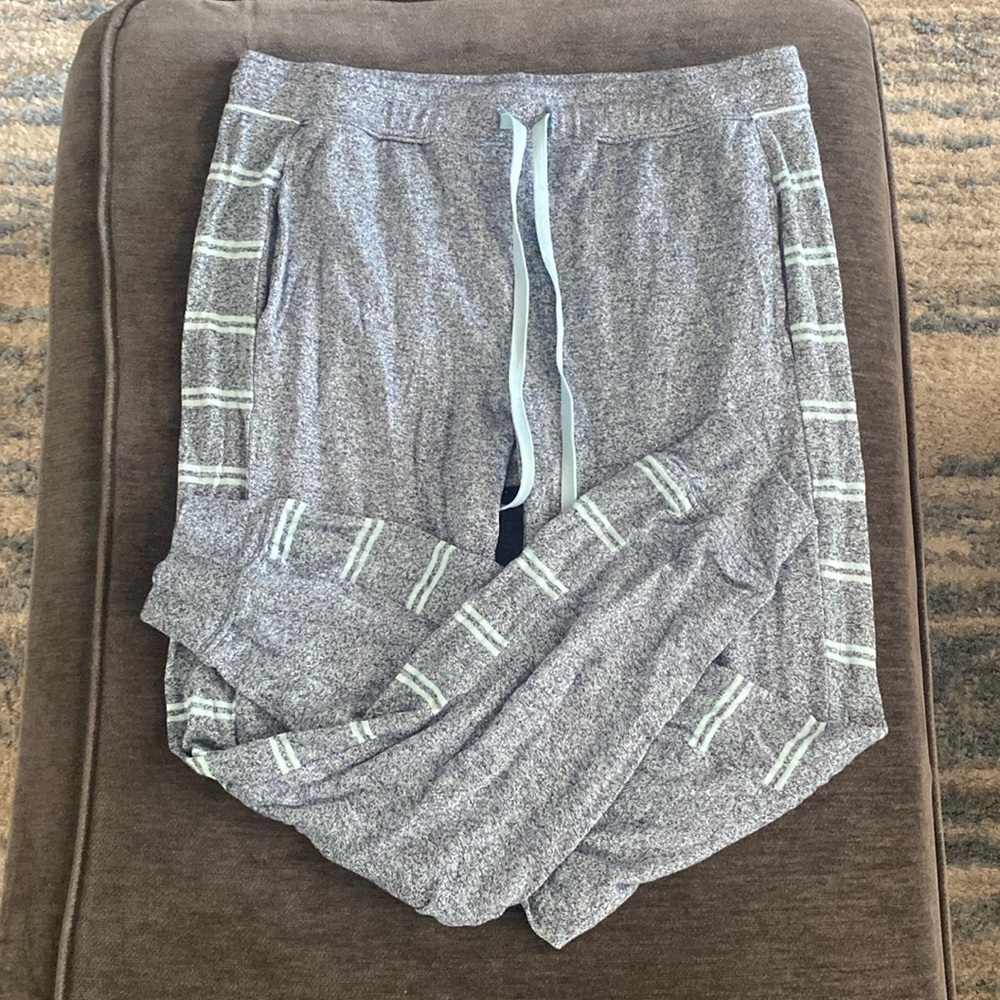 Pajama pants with pockets